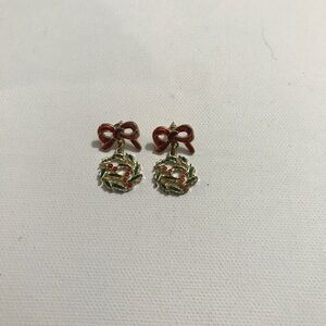 Christmas Wreath Red Green Enamel Bow Gold Tone Earrings